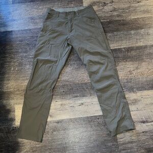 COPY - Men’s Kuhl pants 30x32